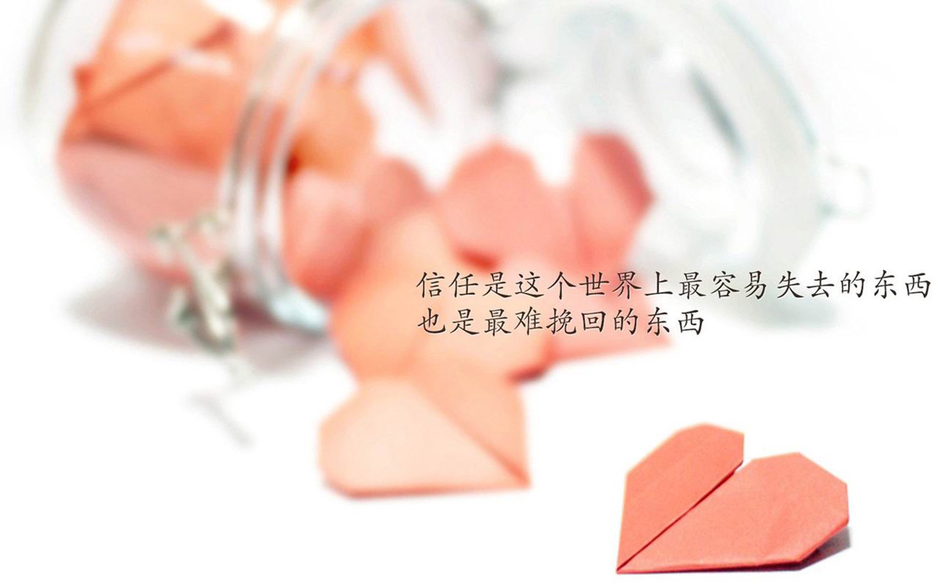 马竞后卫后场解围，防守坚不可摧，马竞的左后卫
